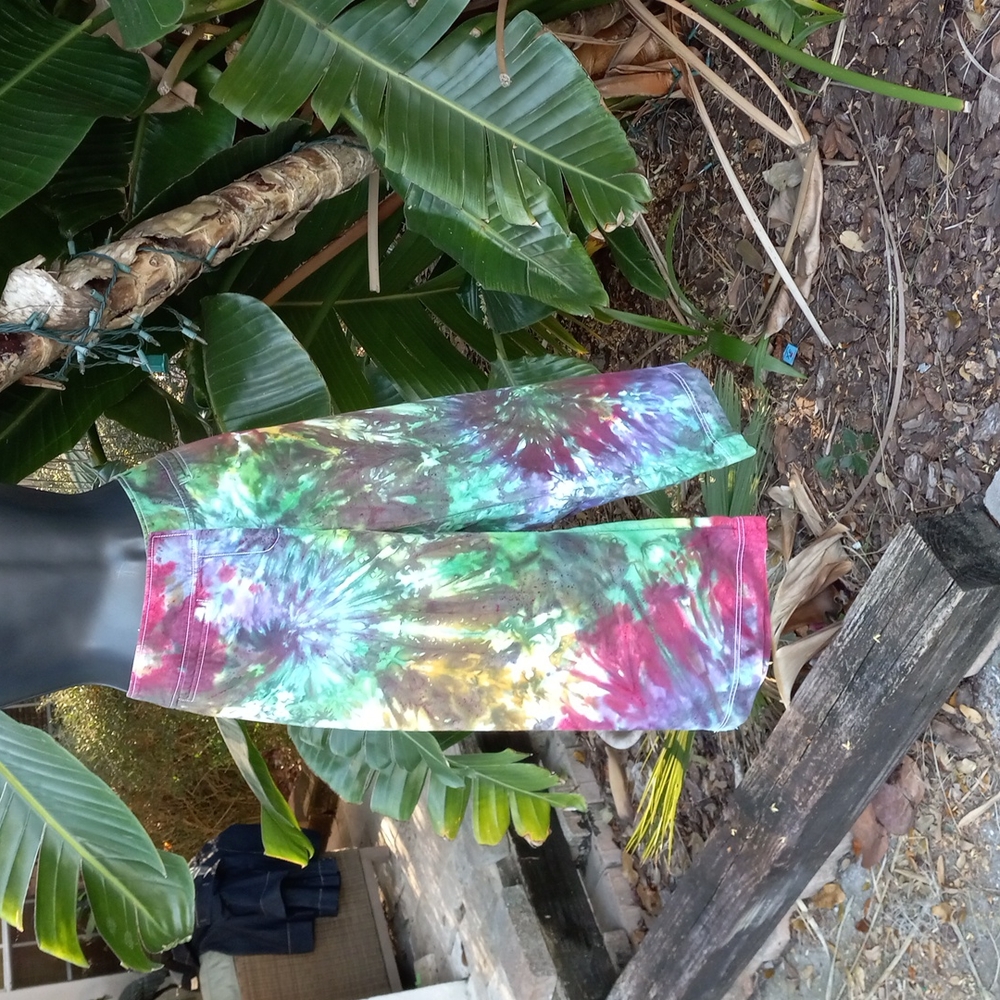 Express tie-dye Bermudez